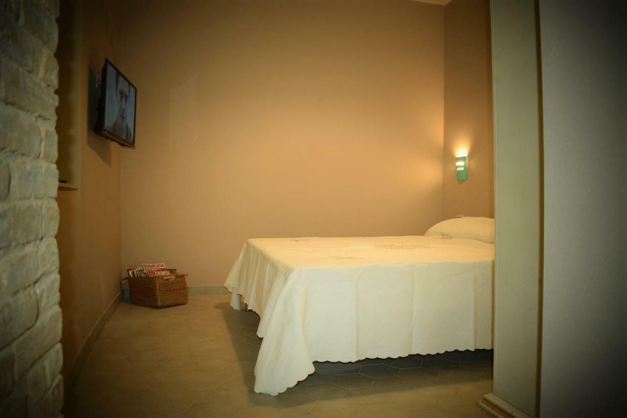 Corte Boero Bed&Breakfast Capoterra Buitenkant foto