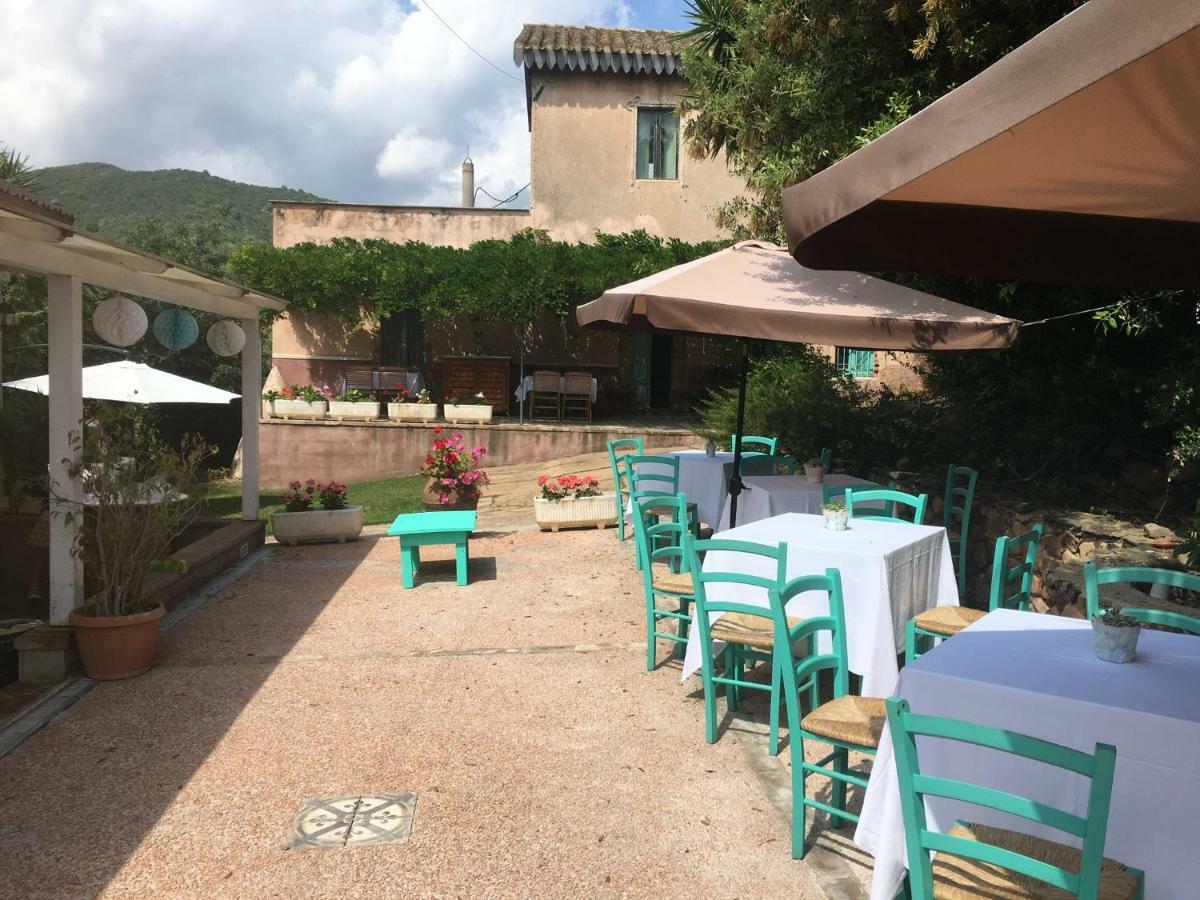 Corte Boero Bed&Breakfast Capoterra Buitenkant foto
